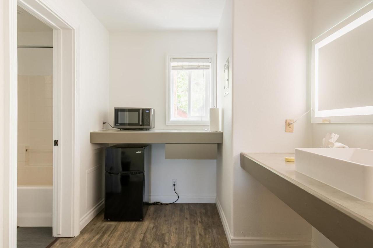 Big Bear Spa Suites Big Bear Lake Ngoại thất bức ảnh