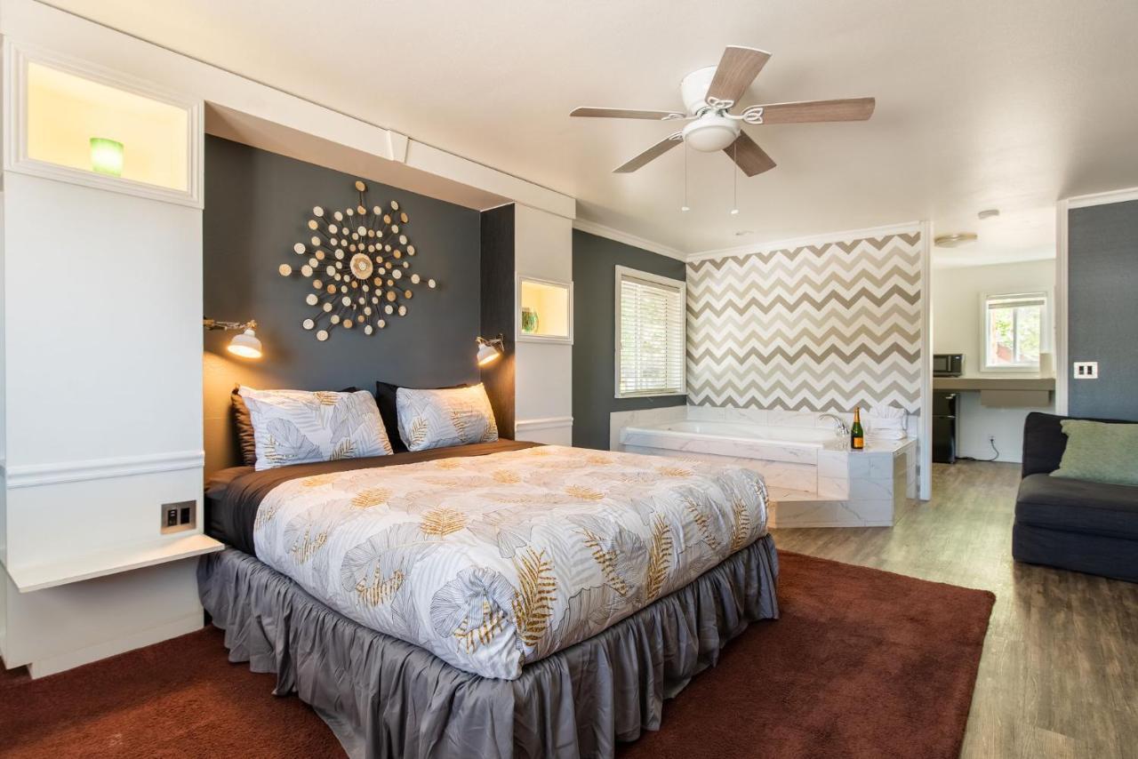 Big Bear Spa Suites Big Bear Lake Ngoại thất bức ảnh