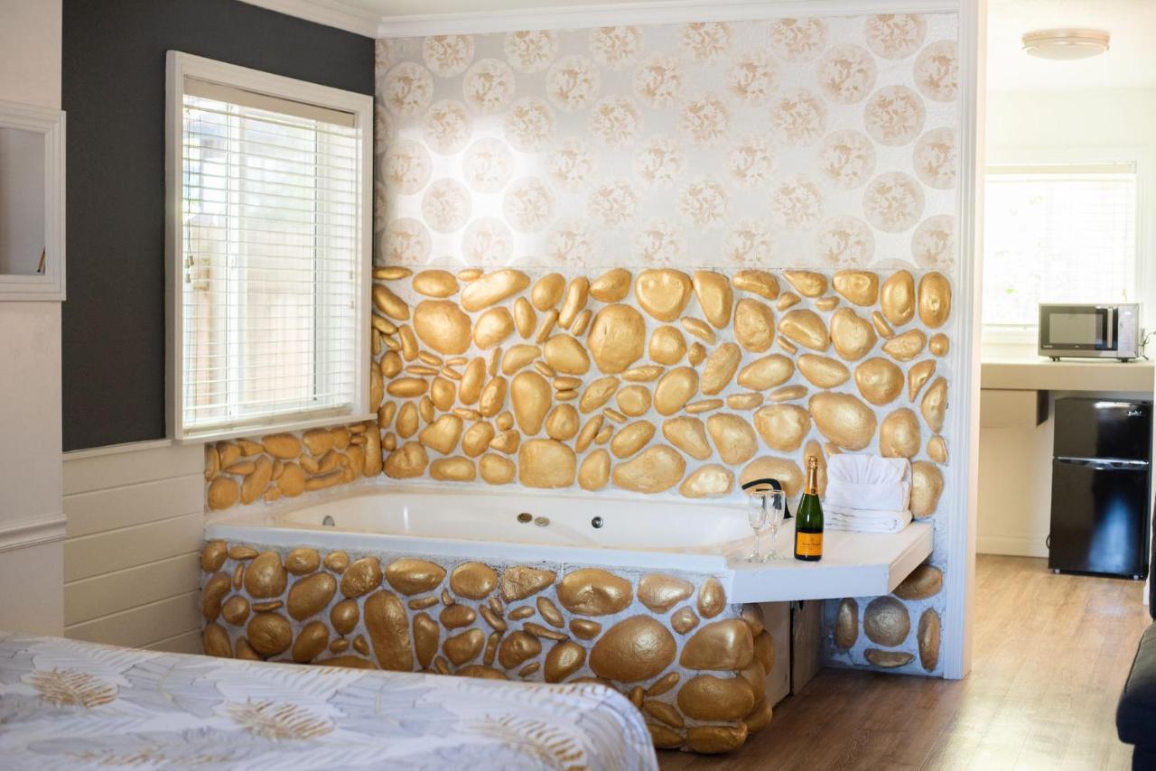 Big Bear Spa Suites Big Bear Lake Ngoại thất bức ảnh